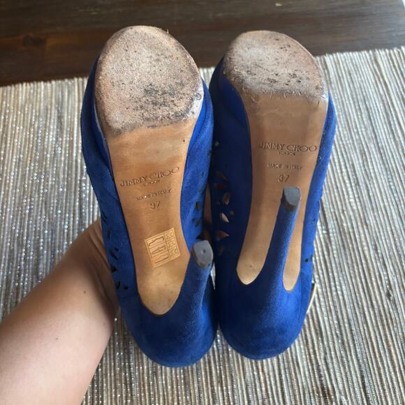 JIMMY CHOO | Kalan Perforated Blue Suede Platform Pumps Sz 37 - Picture 5 of 7